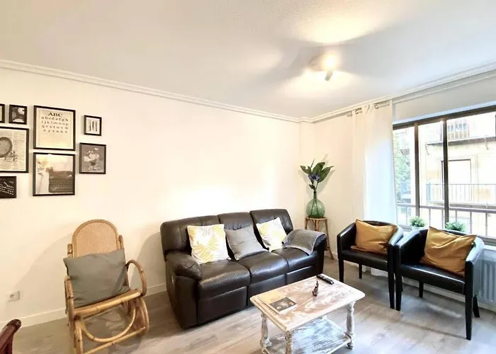 아파트 Esplendido Apto Junto A Puente - *